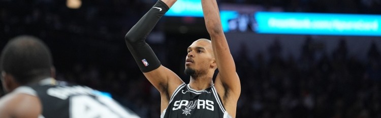 外线失准！文班亚马16中6拿到16分16板 三分10中2&amp;罚球6中2