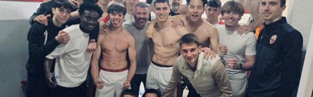 在线娱乐-最大希望！张家鸣留洋3场3球成大腿：只差2场拿到英超劳工证|伯恩利|球员|拜仁|台球|联赛杯_新浪体育_新浪新闻