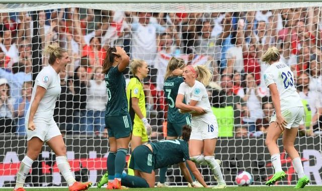 安全平台-加时赛制胜 两名超级替补导演女足欧洲杯“回家”！