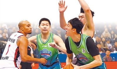 天津男篮主场取胜|天津队|浙江队|中国男子篮球职业联赛|世预赛|比赛_新浪体育_新浪新闻