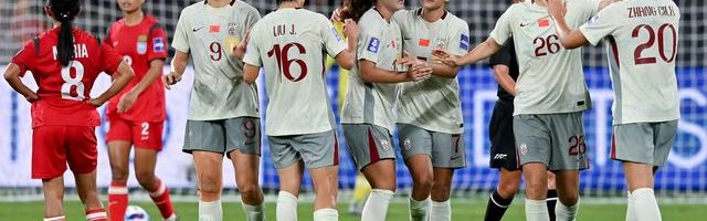 游戏平台-中国女足亚洲杯首胜，暴露四大问题！最新排名出炉，小组第一难了|马德兴|球队|比赛|对手|体能_新浪体育_新浪新闻