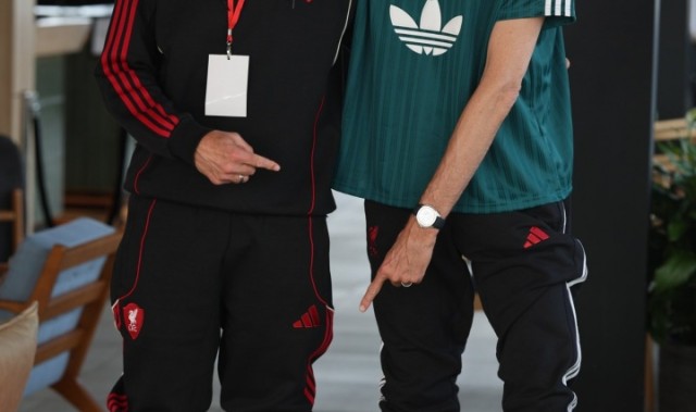 立即玩-渣叔也有1米9！克洛普与2米01的高佬克劳奇合照，只矮半个头