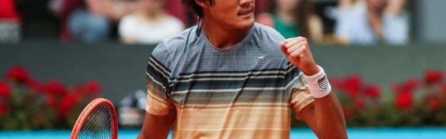 在线娱乐-取得红土赛季开门红 张之臻和商竣程都棒棒的